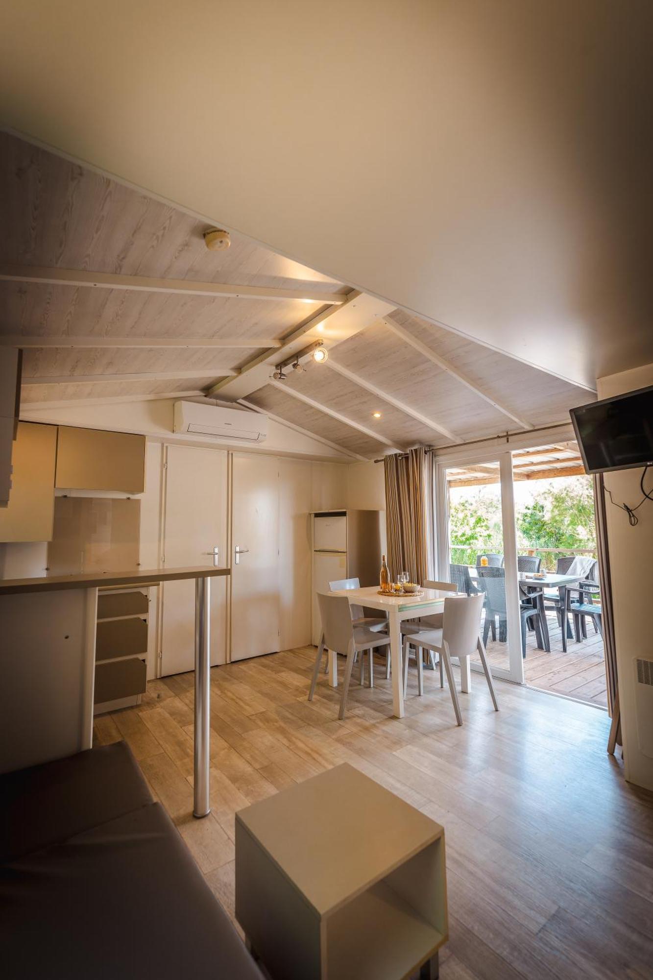 Camping Le Roucan West 维亚斯 外观 照片