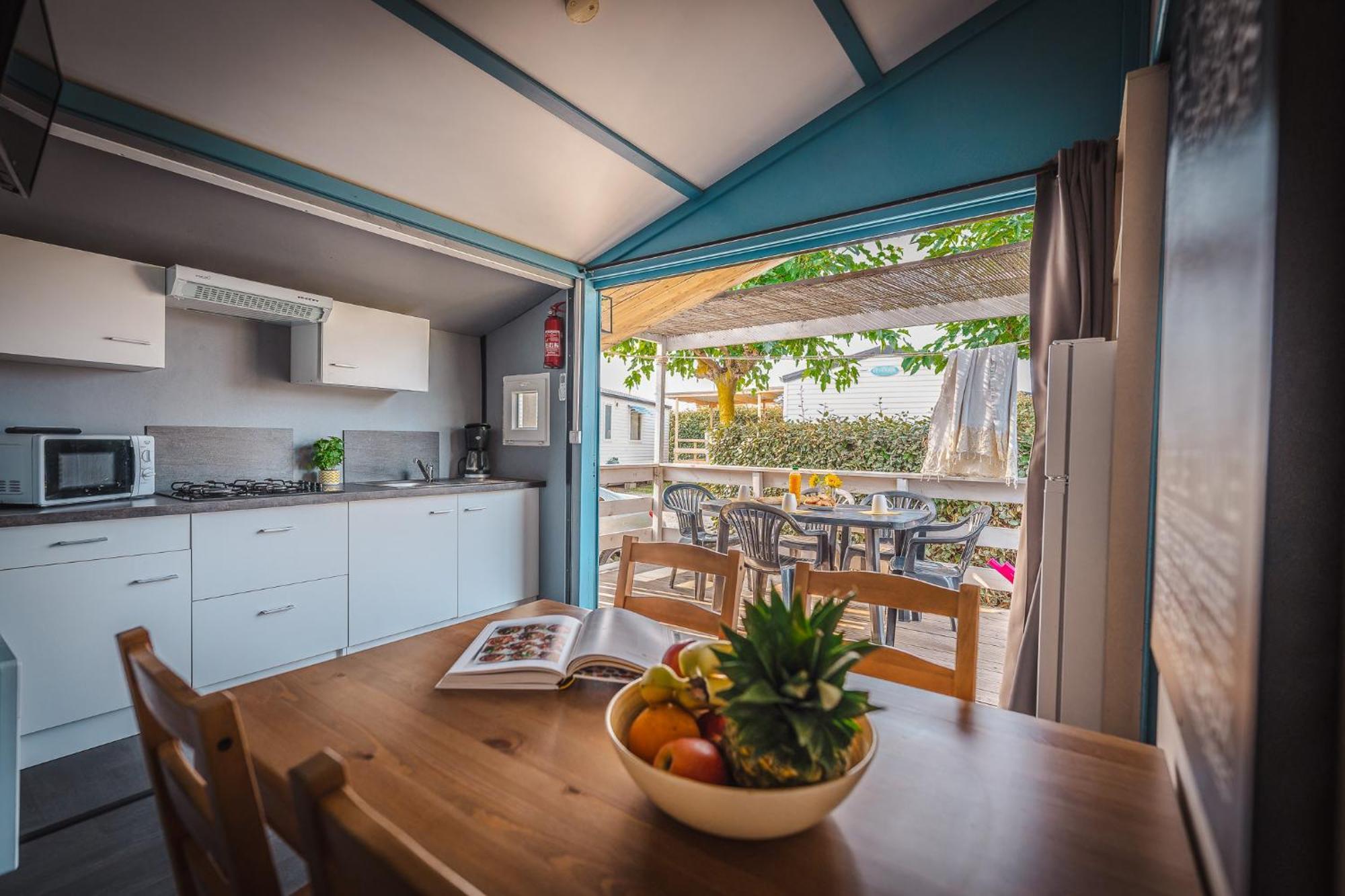 Camping Le Roucan West 维亚斯 外观 照片