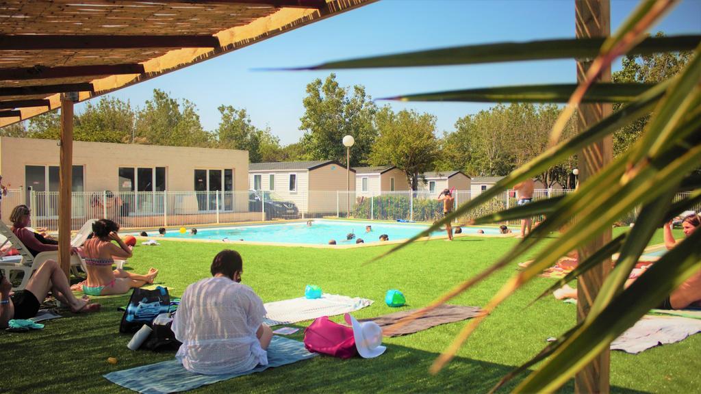 Camping Le Roucan West 维亚斯 外观 照片
